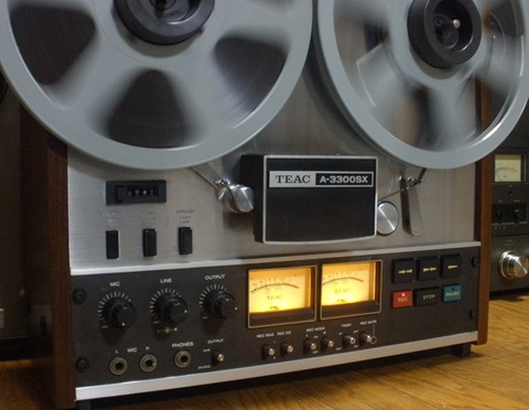 レトロなオープンリール入荷 TEAC A-3300SX / リサイクル