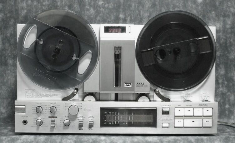 AKAI GX-77 マイコン制御機は修理が難しい : オープンリール AKAI GX-77 マイコン制御機は修理が難しい : オープンリール