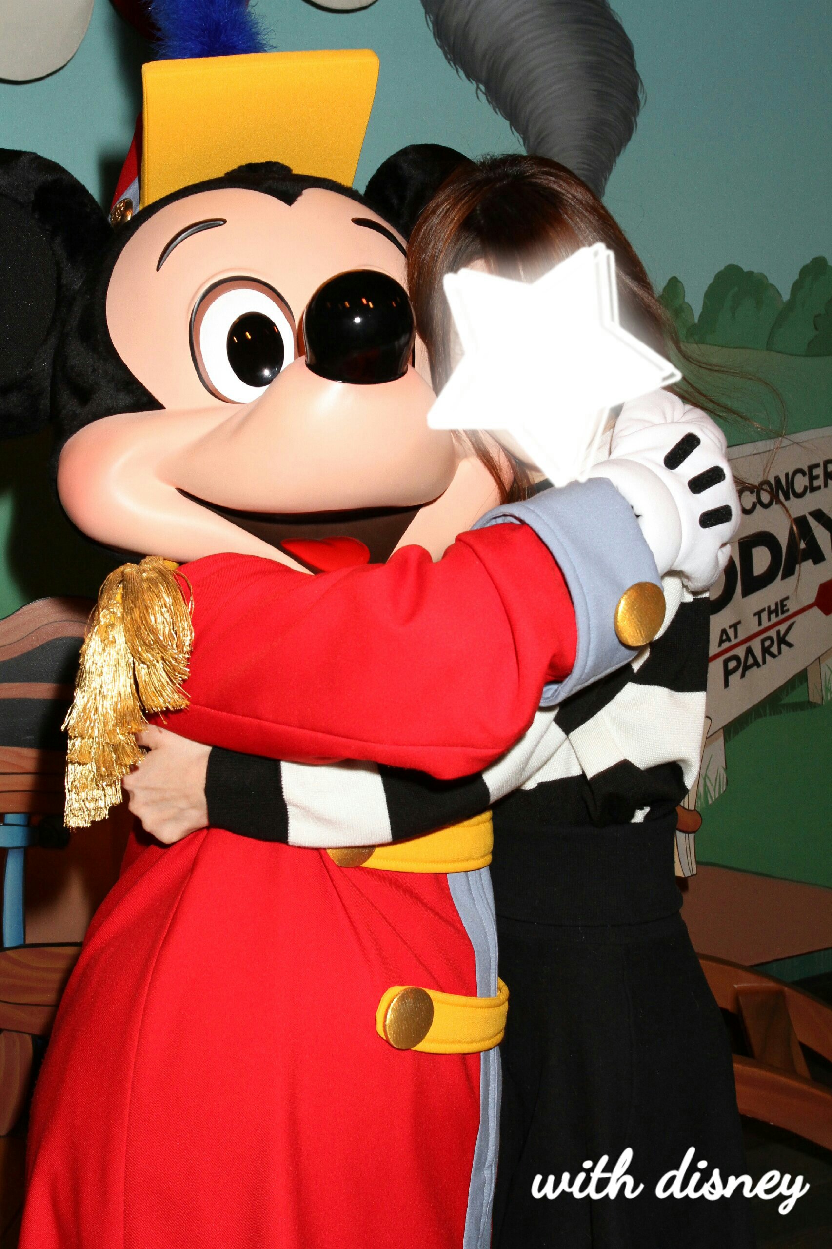 ミッキーの鼻ツン奪っちゃいました With Disney