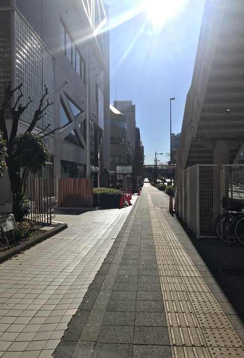 58AB5DD4-33D2-4C79-A3C4-DAF51399B595