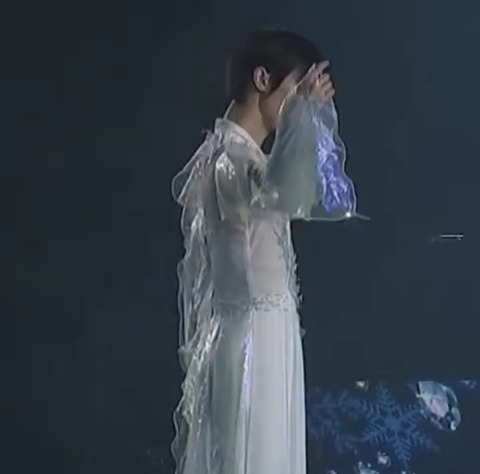 375ABFAD-6F84-4BDF-9EE2-5F3CC802000A