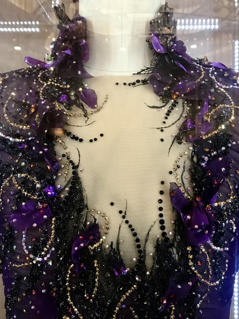 AAFD05FF-AD81-40DE-94B7-0D8173D00613