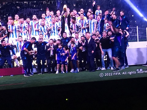 88B7E5EF-5F8A-4A94-A006-7B1ADE82430E