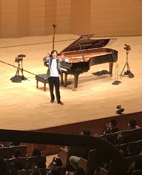 85DF0F8B-E2A7-4759-B5E5-C7521534ECF5