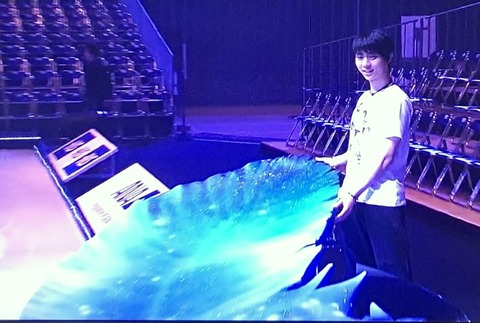 Continues 翼　1_Fotor