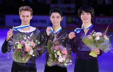 18-11-4 ELLE  表彰式　6