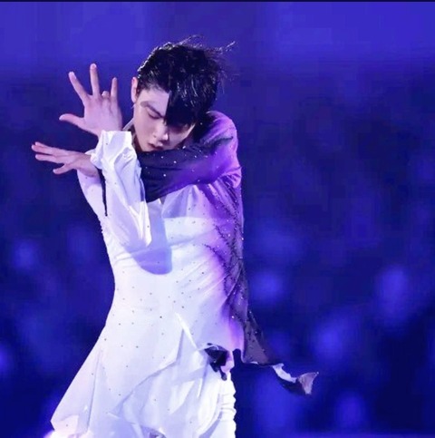 4EBA3348-2936-42C8-AC67-CE7B672BB853