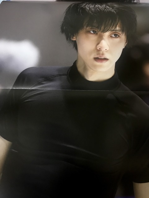 B23E07F9-9D9C-4EF8-AC78-8338105E2664