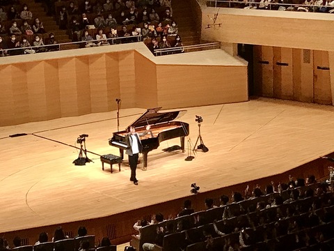 C2FD3347-17EE-4B0E-9702-CF8EAD9DC5C5