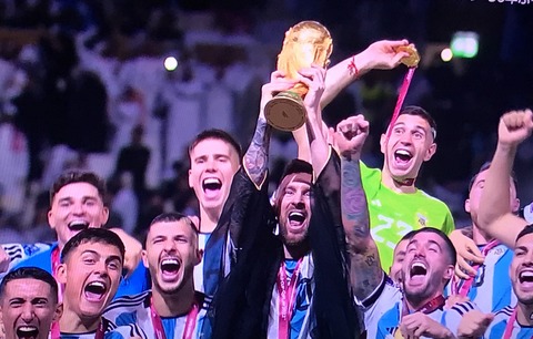 2DEFB704-1AEA-4CB2-8F8D-17CCE8316249