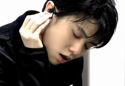 イヤホン　1 (8)