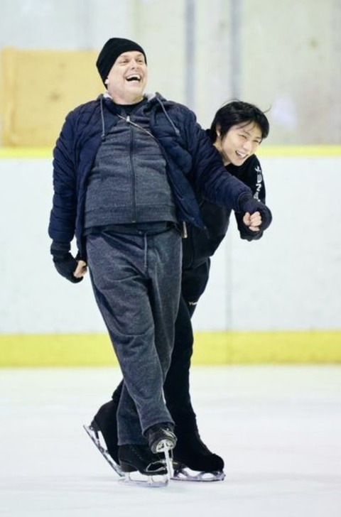 6B7244F4-A5F7-49D7-92DF-548F234BB897