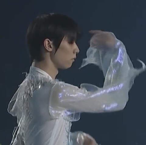 3DD9FC11-EEA7-4E2F-A2DD-C4F2EC9CD0DF