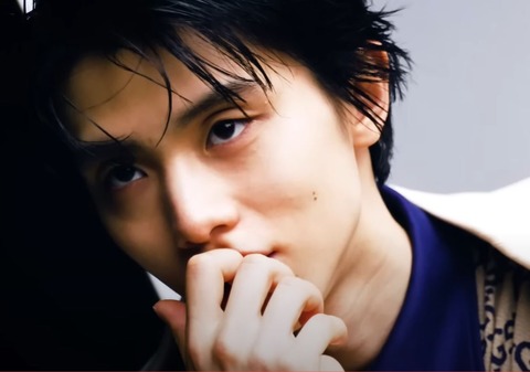 ELLE メイキング 28