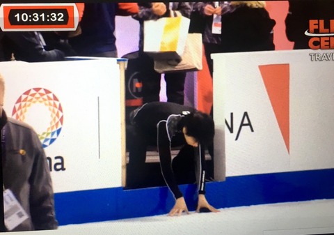 E7101063-CD1F-46F9-9B98-5A1EFBDCF2EE