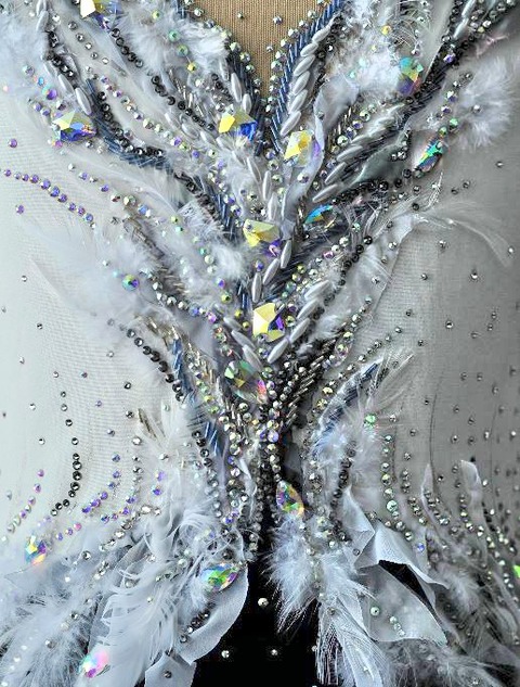 伊藤聡美　本　2_Fotor