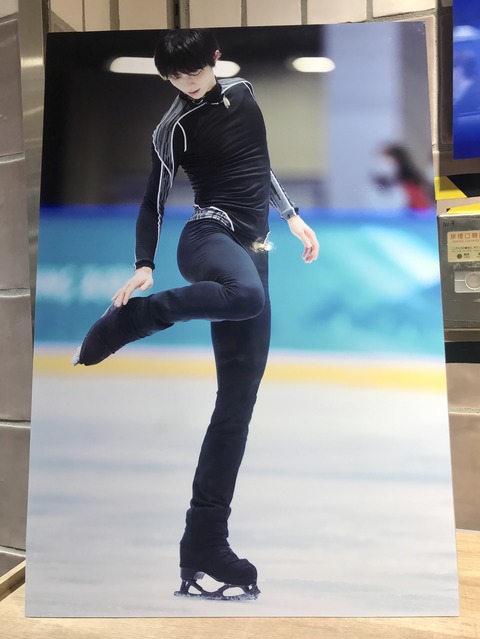 7A3B7390-AC66-4A06-8BCA-DF08F4DE0CB9