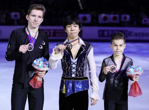 佐藤駿 トリノ 表彰式