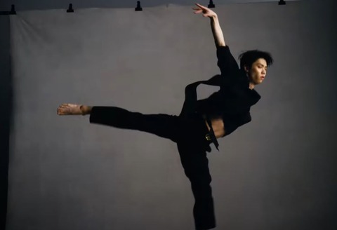 ELLE メイキング 25