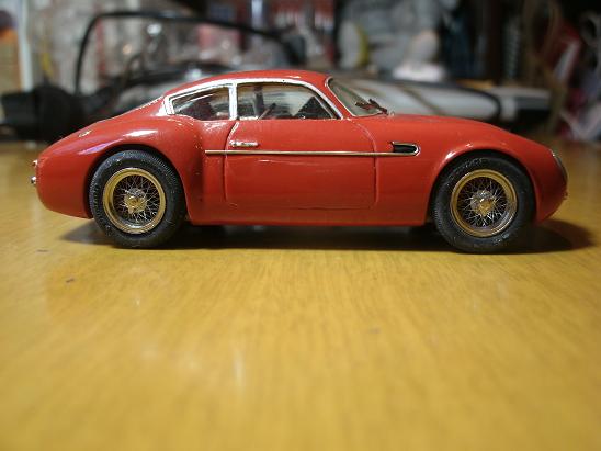 Thirty 1/43 ASTON MARTIN DB4GT ZAGATO : E-TYPEのガレージ Part 2