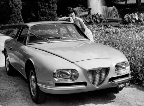 alfa_romeo_2600_sz_3