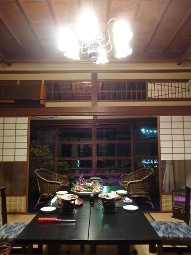 料亭旅館 臨水 高知で過ごした最高の一夜 後編 E Typeのガレージ Part 2 料亭旅館 臨水 高知で過ごした最高の一夜 後編 E Typeのガレージ Part 2