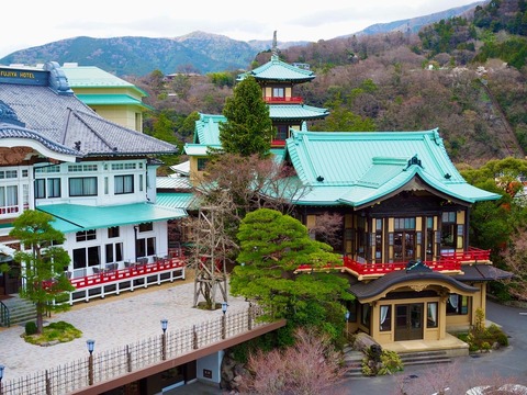 A4492E21-4550-457D-B906-51517A0F36D9