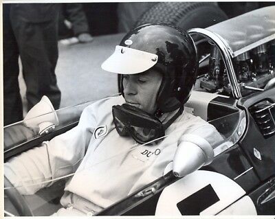 Jim-Clark-Lotus-33-British-Grand-Prix-1965