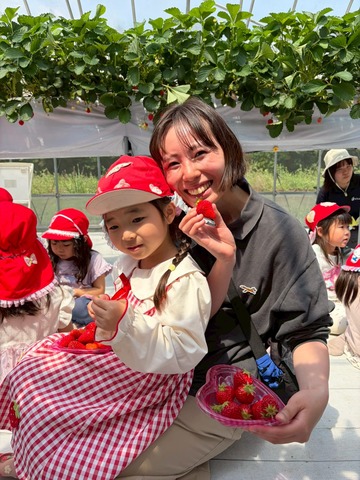 LINE_ALBUM_20260428いちご狩り_260505_178