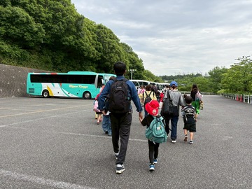 LINE_ALBUM_R8つばめ 親子バス遠足_260529_51