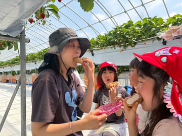 LINE_ALBUM_20260428いちご狩り_260505_211