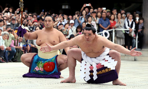 日馬富士 奉納土俵入りで 不知火型を初披露 サイクリング ウォーキング