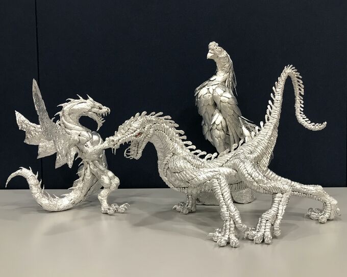 アルミ箔で竜 無二の輝き 市販ホイルで1000体 動物など造形 繊細な羽や躍動感表す 本田親弘 サイクリング ウォーキング