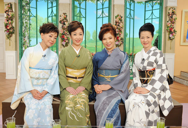 名前に 春夏秋冬 はる なつ あき ふゆ が入った女性演歌歌手 サイクリング ウォーキング