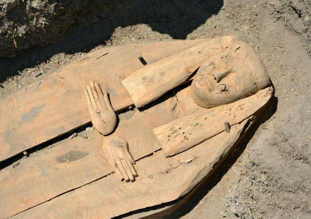 本 エジプト アコリス遺跡発掘調査報告書