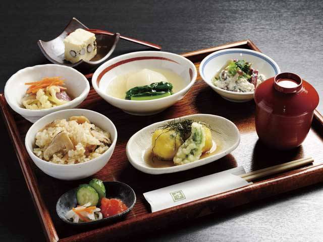 やおやの二かい 京都 櫻紀行