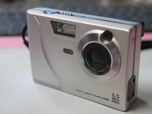 FUJIFILM FinePix1500 (2) : wnc develop 記録