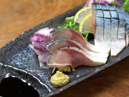〆鯖