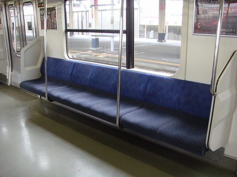 電車で隣の女の子に声かけたったったｗｗｗｗｗｗｗｗｗｗｗｗｗ