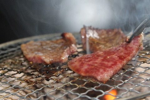 焼肉　カルビ