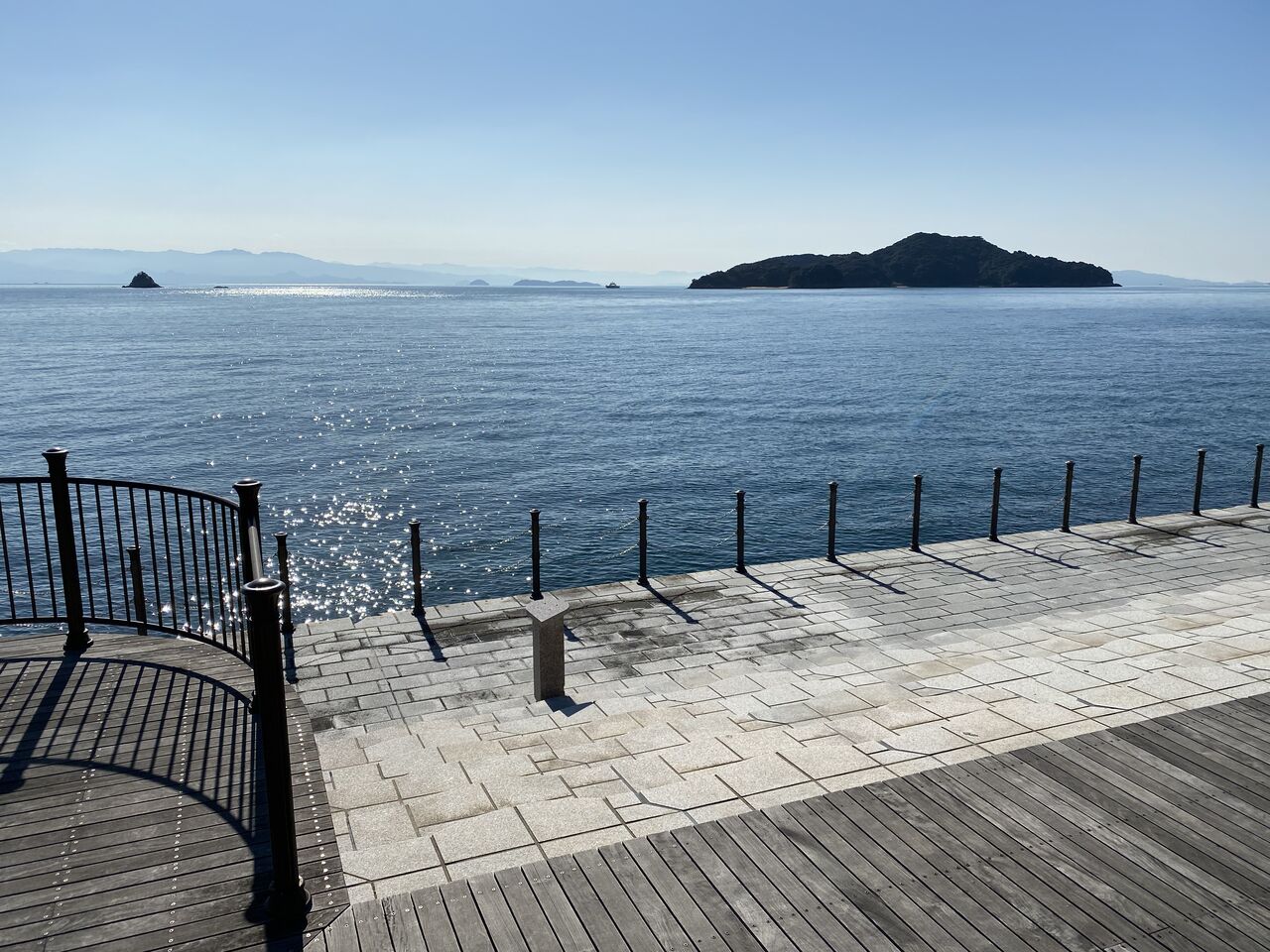 キャンプ コテージ梶ヶ浜 広島県呉市下蒲刈町 くるま旅でぶらり日本めぐり キャンプ コテージ梶ヶ浜 広島県呉市下蒲刈町 くるま旅でぶらり日本めぐり
