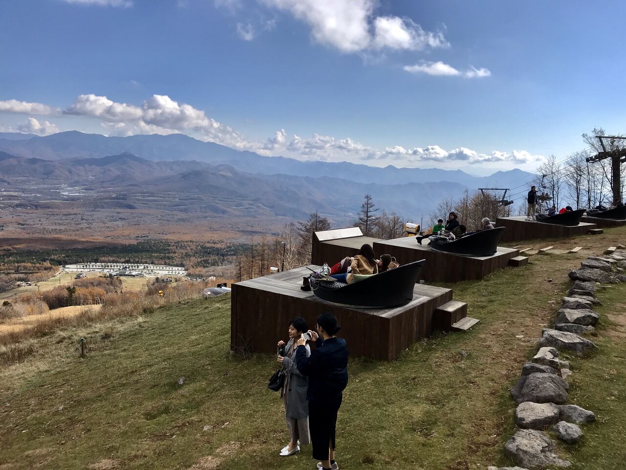 清里 テラス 清里テラス の天空のソファから望む爽快な八ヶ岳ブルー おでかけ部 Stg Origin Aegpresents Com