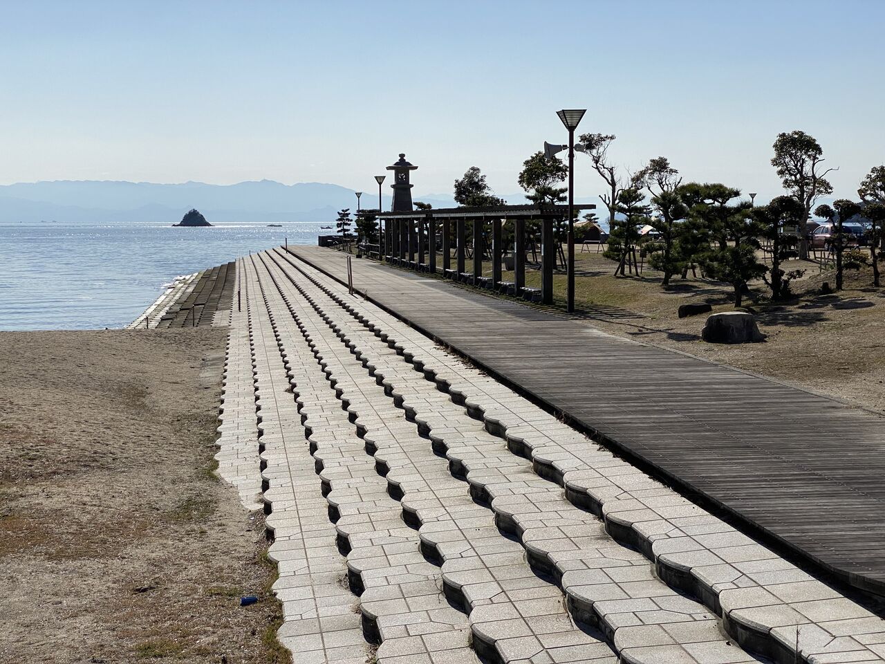 キャンプ コテージ梶ヶ浜 広島県呉市下蒲刈町 くるま旅でぶらり日本めぐり キャンプ コテージ梶ヶ浜 広島県呉市下蒲刈町 くるま旅でぶらり日本めぐり