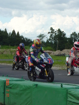 ���褤����������