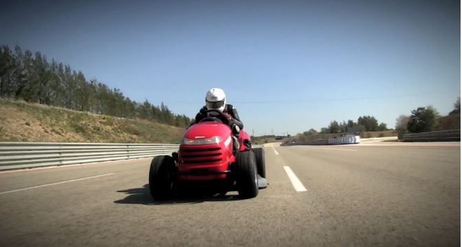 トップギアが世界最速のホンダの芝刈り機を特集 自動車youtube速報 かーつべ トップギアが世界最速のホンダの芝刈り機を特集 自動車youtube速報 かーつべ