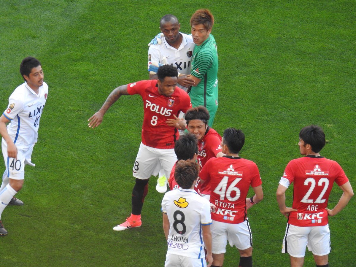 サッカー 浦和レッズ 小競り合いでdf森脇良太が侮辱的な発言 鹿島 小笠原が激高 本人は否定 口が臭いと言ったけどなにか あだこだblog