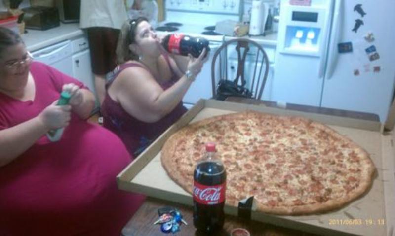 画像あり アメリカの宅配ピザがおかしな事になっているぞ 食い食いブログ 画像あり アメリカの宅配ピザがおかしな事になっているぞ 食い食いブログ
