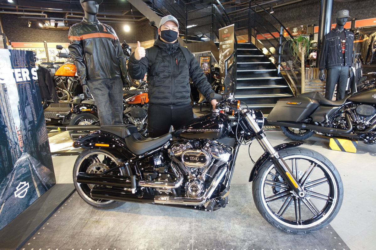 極太タイヤのFXBRS「ブレイクアウト114」ご納車です! : HARLEY