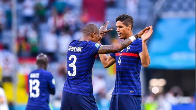 Euro フランス代表 Euro決勝トーナメントで 3バック に変更か その3人とは Football Select