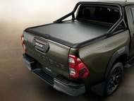 2021-Toyota-Hilux-Invincible-Euro-spec-15